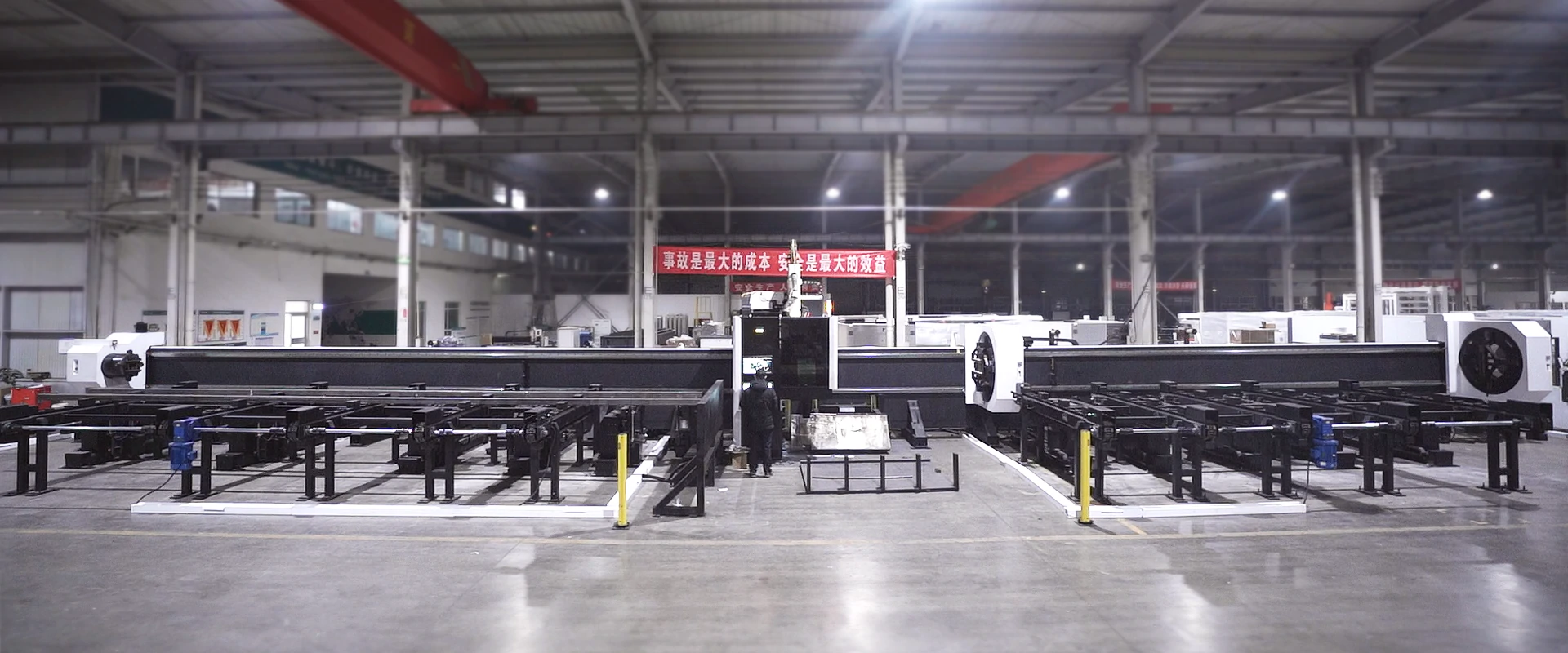 ماكينة قطع الأنابيب بالليزر M36.webp