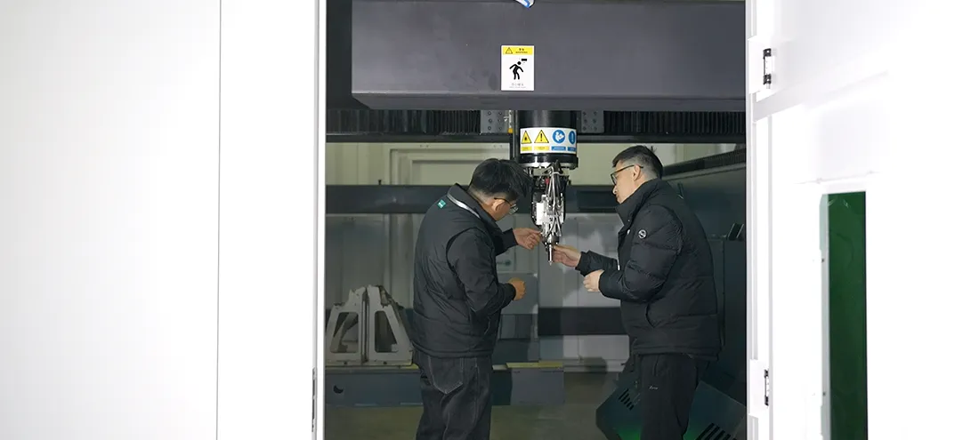 كيفية صيانة ماكينة القطع بالليزر - aorelaser (1).webp