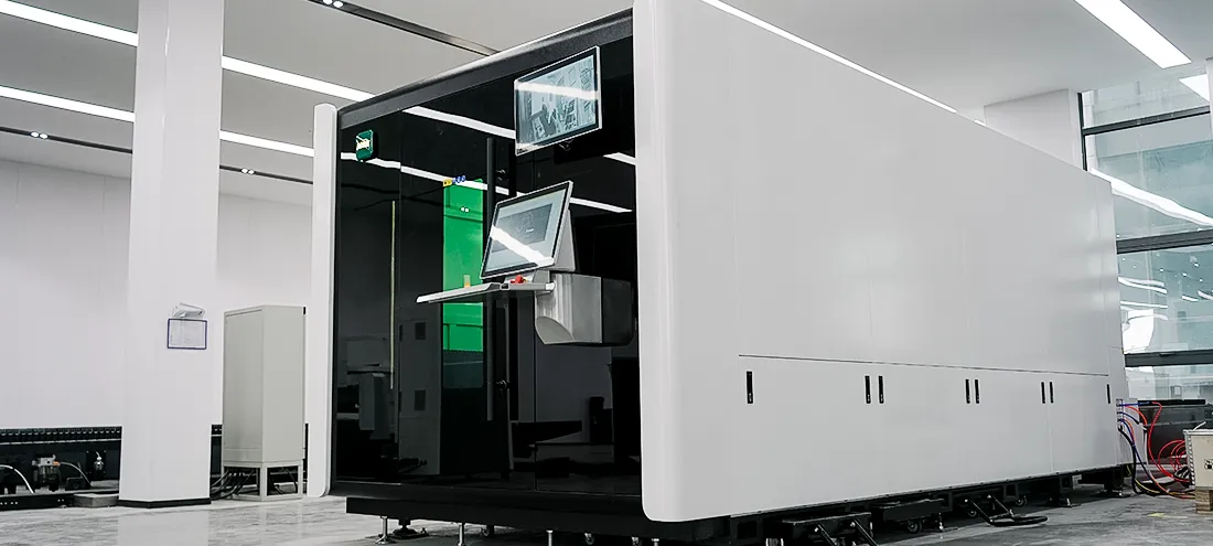 ماكينة قطع المعادن بالليزر من البولي يوريثان (2).webp