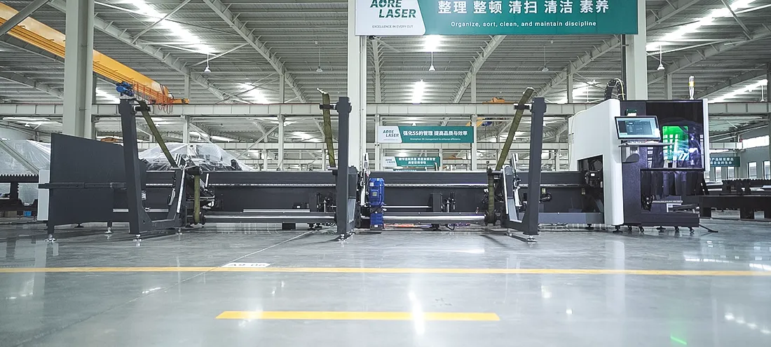 آلة قطع الليزر v12 (2).webp